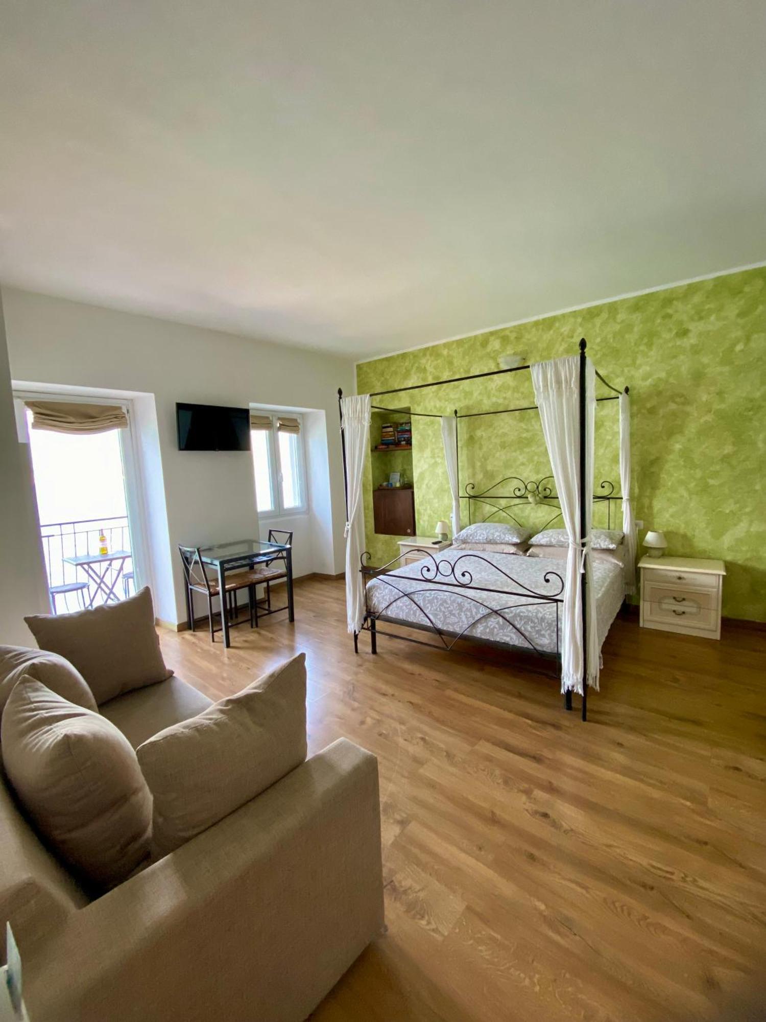Nest On The Bed and breakfast